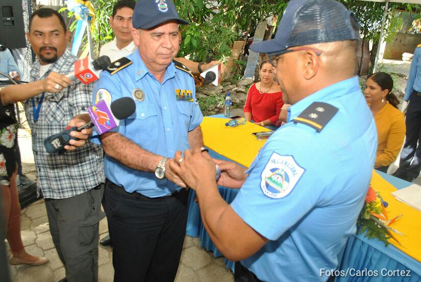 POLICIA1